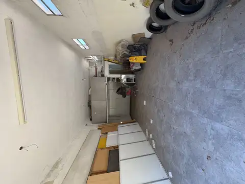 Local en Alquiler Via Púb.