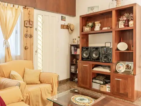 Casa en Venta en Olivos, USD 230.000