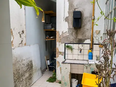 Casa 10 ambientes con 5 baños