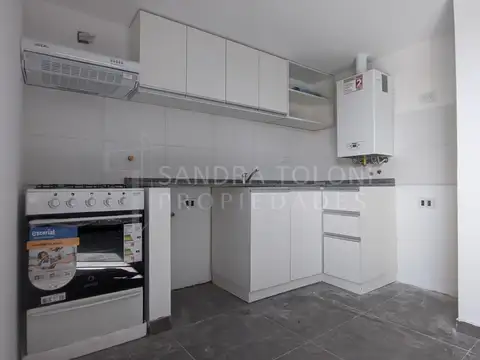 VENTA DEPARTAMENTO 2 AMB LOMAS DE ZAMORA  COCHERA PERMUTA