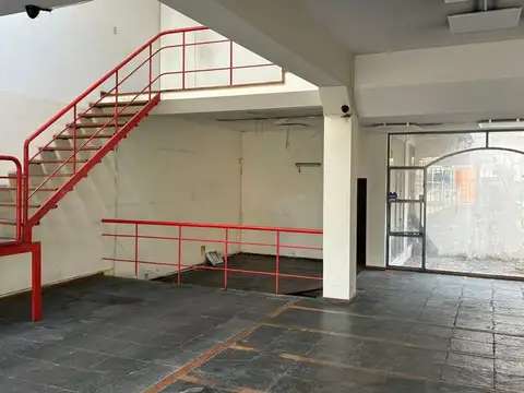 Local en Alquiler en Vicente Lopez Vias / Maipu, USD 3.000