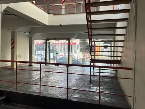 Local en Alquiler en Vicente Lopez Vias / Maipu, USD 3.000