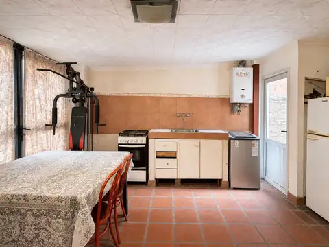 Casa 4 ambientes con 1 baño