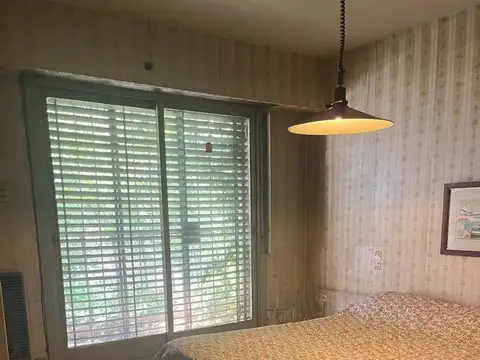 Castelar norte venta chalet ideal para actualizar