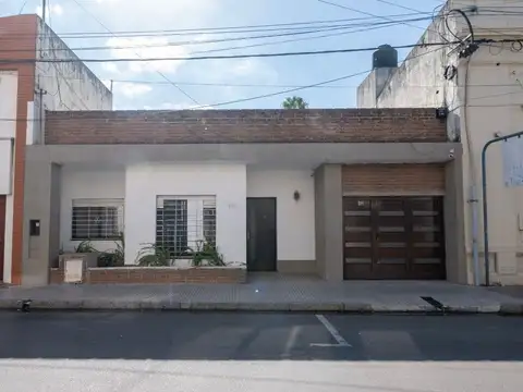 Casa en venta – Microcentro. Apta crédito.