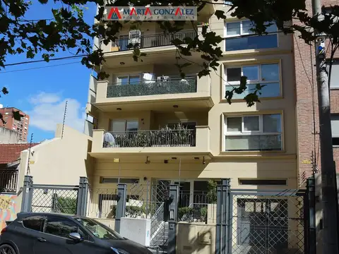 San Lorenzo 100, Piso 8