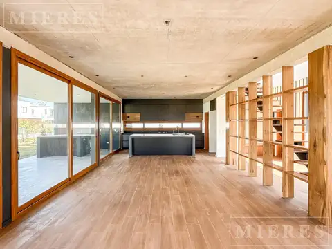 Casa en venta a estrenar en el Barrio Carpinchos, Nordelta