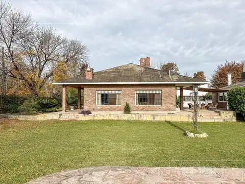 Casa en venta en De Vicenzo Grande, Pilar