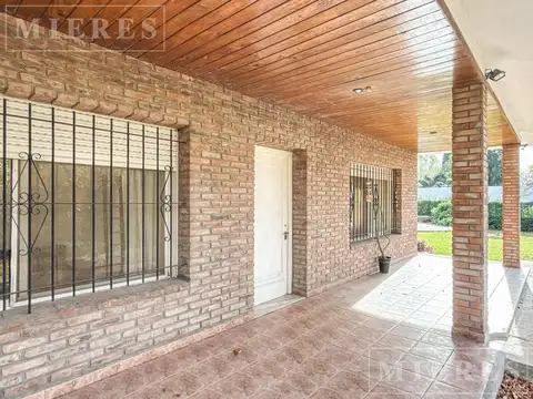 Casa en Venta con 1 cochera