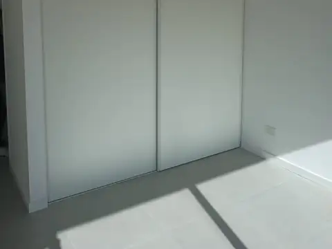 Departamento en alquiler con cochera y amenities en Tigre Centro