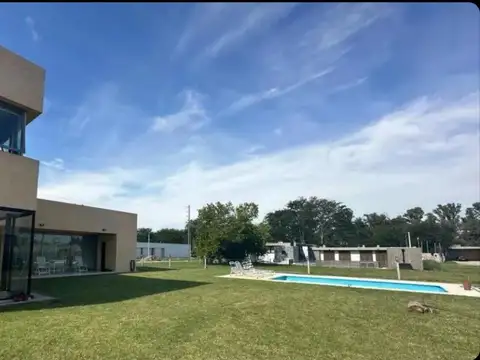 Casa Venta Barrio Cerrado Las Carolinas