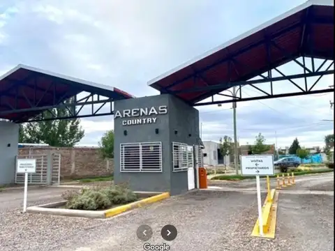 VENTA DE CASA EN CONSTRUCCION EN BARRIO PRIVADO