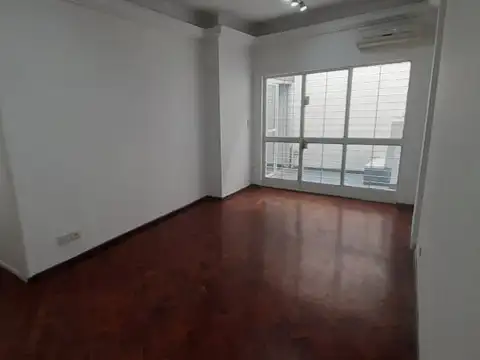 Alquiler. Coronel Diaz 1700 e/ Güemes y Charcas Palermo 2 1/2 amb