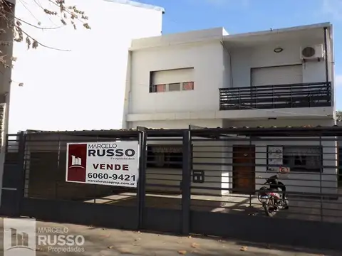 2 CASAS EN BLOCK s/ Av. VERGARA