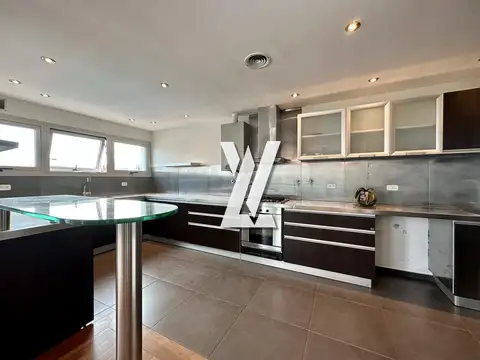 Departamento en Venta con 2 cocheras