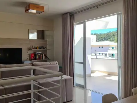 Basil Dúplex  amueblado, a pocos pasos del mar en la codicia