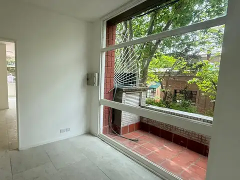 Blanco Encalada al 1400