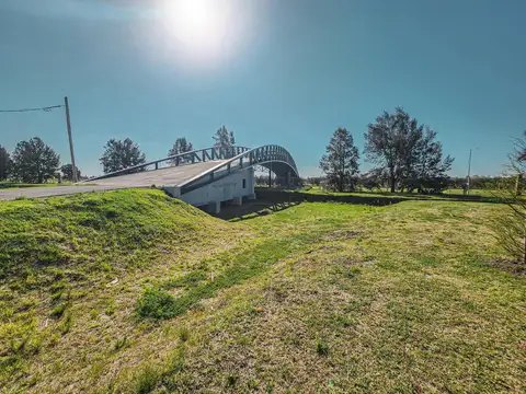 Los Pasos del Jockey  4 (  Barrio Paso del Puente )