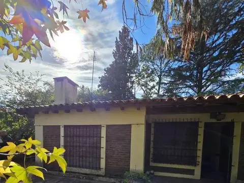 san alejandro 390. Entre Santa magdalena y Reina yolanda