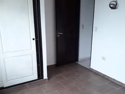 Casa en Alquiler en La Plata, $ 900.000