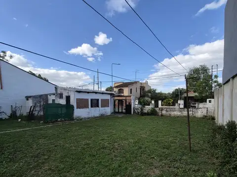 Casa en venta lote doble frente 600m2 totales