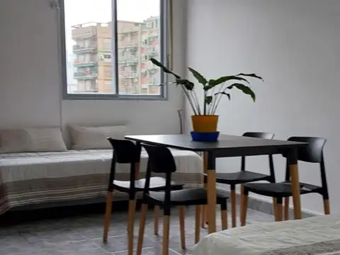 Alquiler Temporario en Caballito. Departamento Monoambiente. Todo luz. Hasta 2 ocupantes.