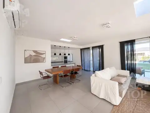 Casa en Alquiler en El Canton, USD 1.400