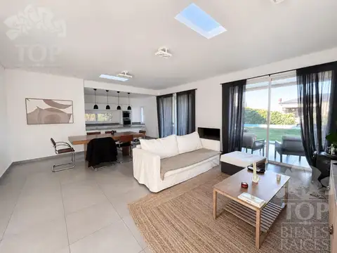 Casa en Alquiler de 4 dormitorios