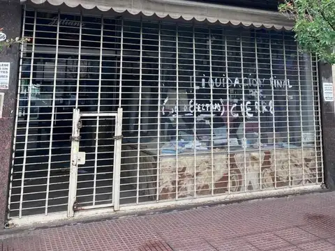 LOCAL 5x10 EN LA MEJOR CUADRA DEL FOCO COMERCIAL