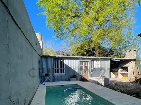 Casa en venta 3 ambientes la plata