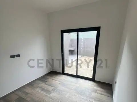 Casa en Venta en Barrio Rincones de Manantiales, USD 115.000