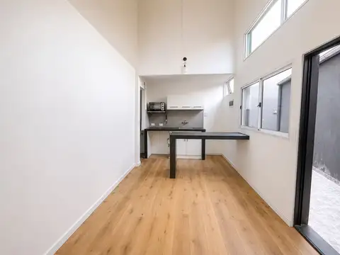Depto Tipo Casa en Alquiler de 1 dormitorio