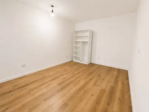 Depto Tipo Casa en Alquiler en Mataderos, $ 700.000