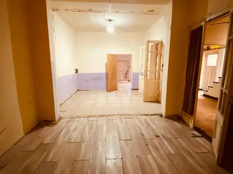 Depto Tipo Casa en Venta 60 años