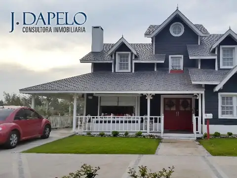 Casa 4 ambientes con 4 baños