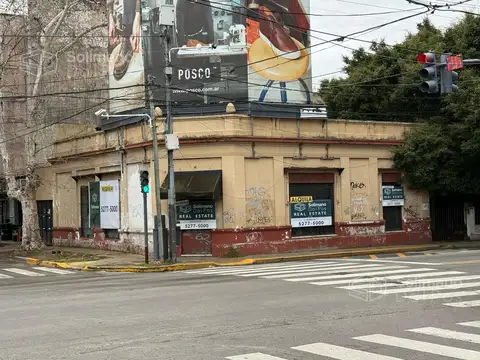 Local en Alquiler en Olivos Vías/Río, USD 3.200