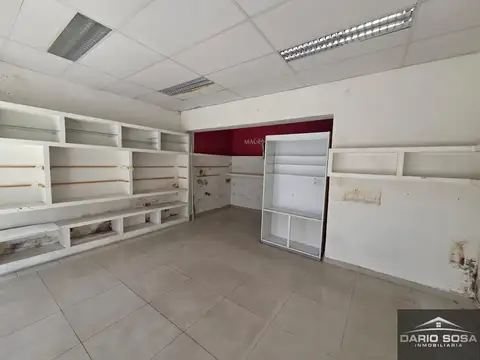 Local en Alquiler en Belen de Escobar, $ 950.000