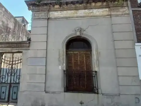 Avenida Varela e/ Baldomero Fernández Moreno y Gregorio de Laferrere