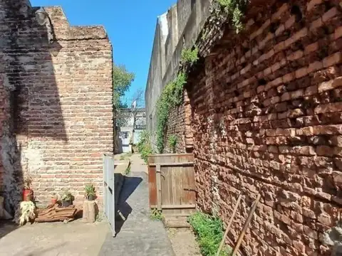 Terreno en Venta en Flores, USD 230.000