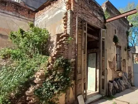 Terreno en Venta en Flores, USD 230.000