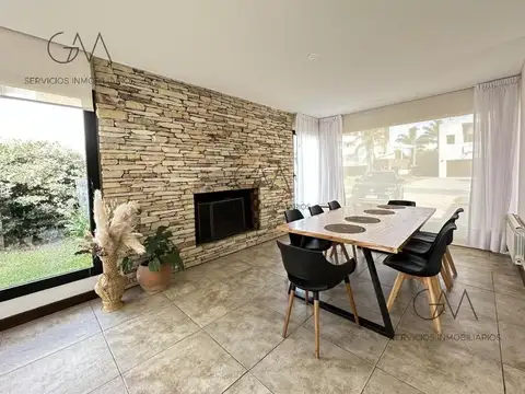 Casa en Alquiler en Rumenco, USD 2.500