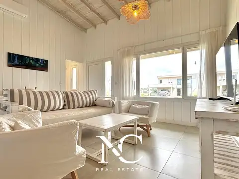Casa en Venta en Costa Esmeralda, USD 240.000