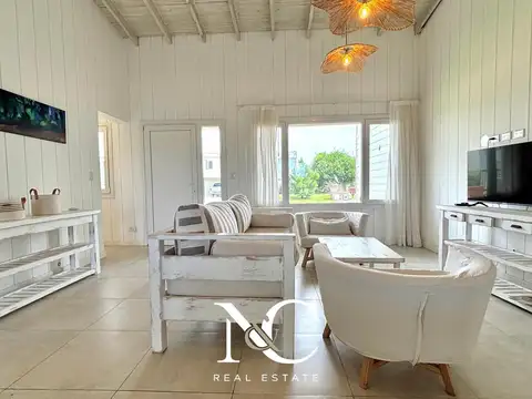 Casa en venta de 4 ambientes en Costa Esmeralda