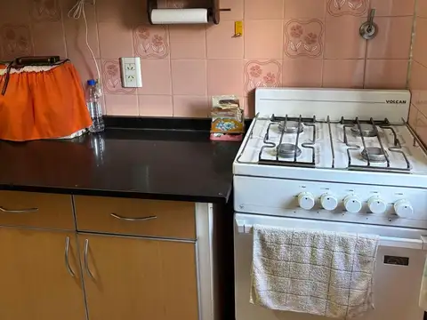 VENTA 4 AMB. DEPARTAMENTO BARRIO NAGERA. EXCELENTE ESTADO, TODO EXTERNO!