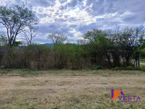 Terreno en Venta de 1860,5 m2