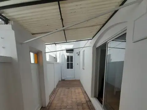Depto Tipo Casa en Alquiler de Monoambiente