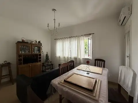 Casa 3 ambientes con 1 baño
