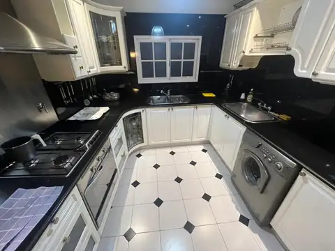 Departamento en Venta de 4 dormitorios