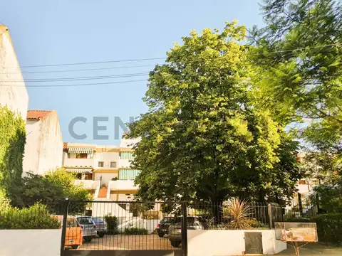 VENTA DEPARTAMENTO 4 AMBIENTES CON COCHERA FIJA, OPORTUNIDAD
