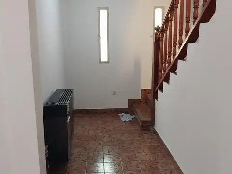 Depto Tipo Casa en Alquiler de 2 dormitorios